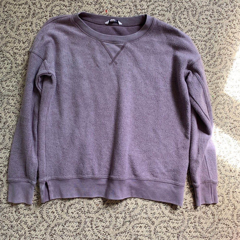 American eagle crew neck